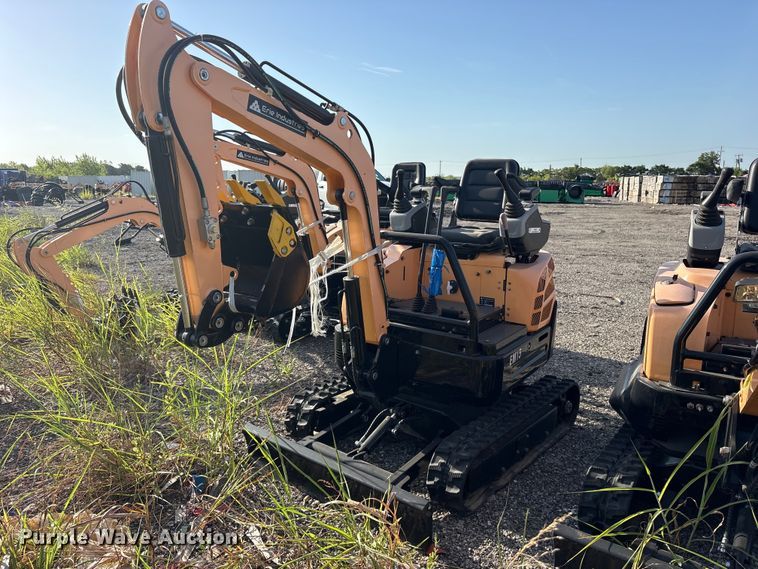 2024 Erie EM15 mini excavator