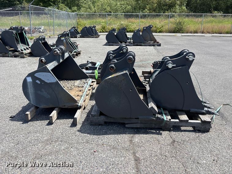 image for item ET0588 CNH Industrial CNH33.37 excavator attachments