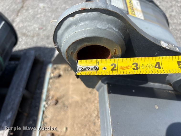 image for item ET0588 CNH Industrial CNH33.37 excavator attachments
