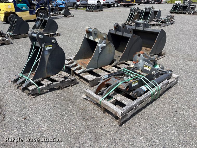 CNH Industrial CNH33.37 excavator attachments