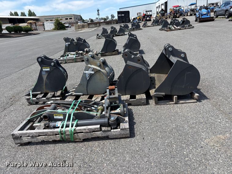 image for item ET0589 CNH Industrial CNH33.37 excavator attachments