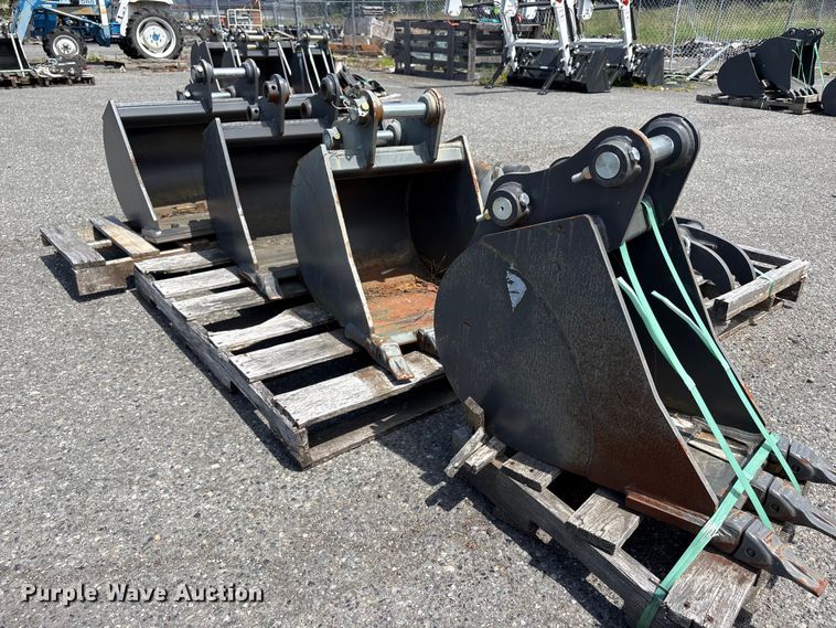image for item ET0589 CNH Industrial CNH33.37 excavator attachments