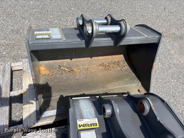 image for item ET0589 CNH Industrial CNH33.37 excavator attachments