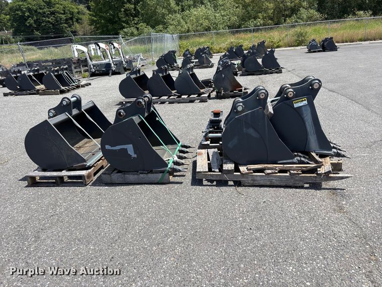 image for item ET0592 CNH Industrial CNH33.37 excavator attachments