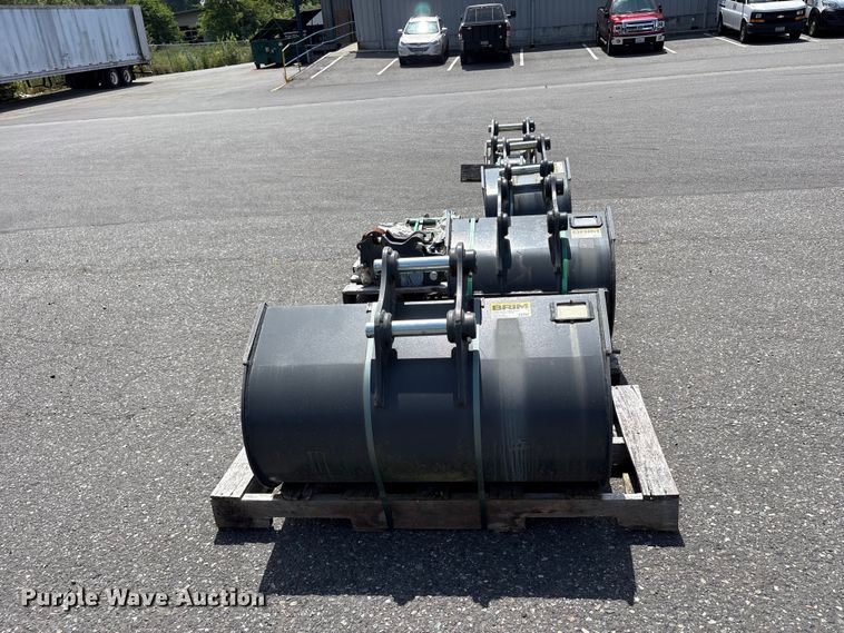 image for item ET0592 CNH Industrial CNH33.37 excavator attachments