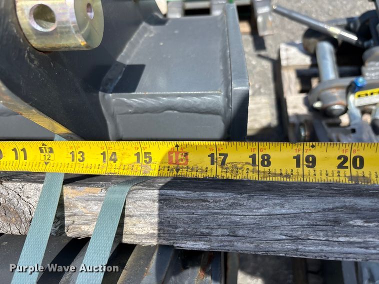 image for item ET0592 CNH Industrial CNH33.37 excavator attachments
