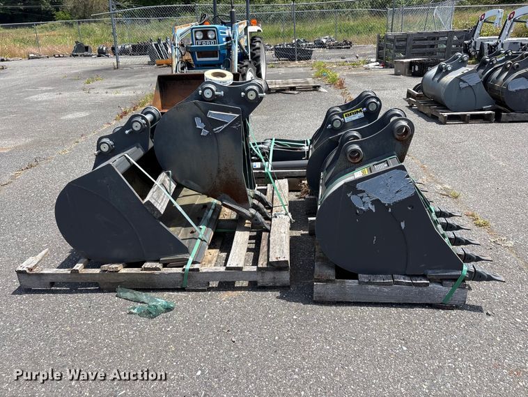 image for item ET0594 CNH Industrial CNH33.37 excavator attachments