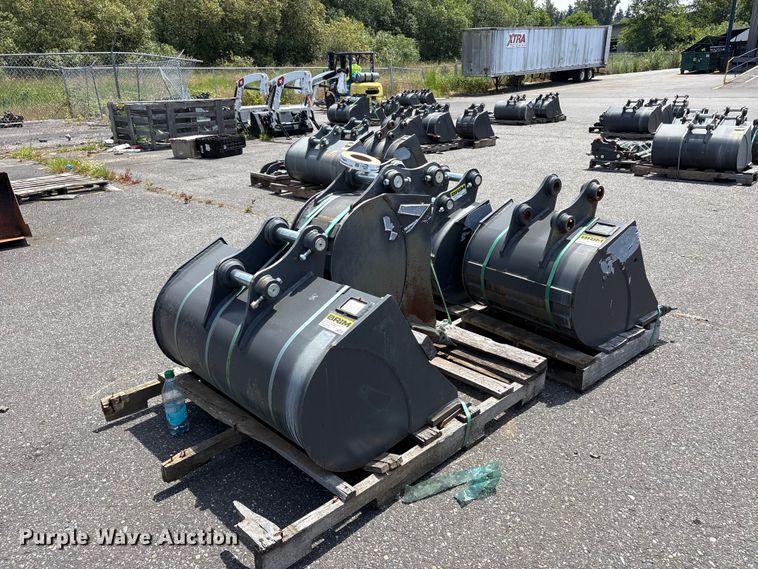 image for item ET0594 CNH Industrial CNH33.37 excavator attachments
