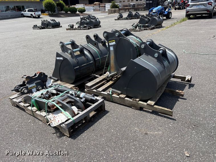 image for item ET0594 CNH Industrial CNH33.37 excavator attachments
