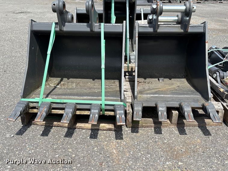 image for item ET0594 CNH Industrial CNH33.37 excavator attachments