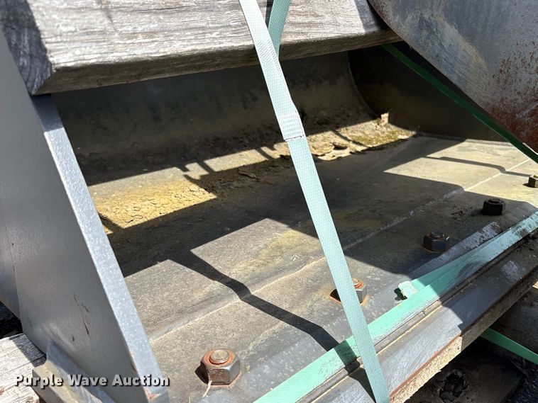 image for item ET0594 CNH Industrial CNH33.37 excavator attachments