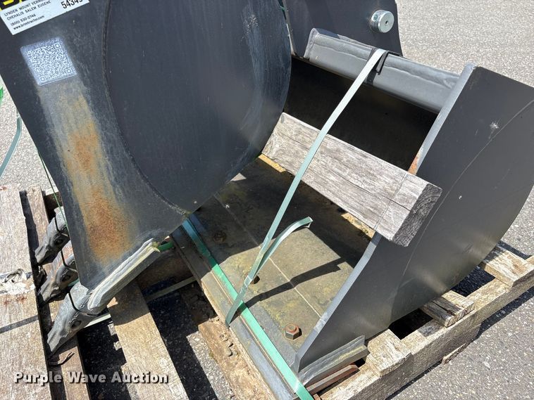 image for item ET0594 CNH Industrial CNH33.37 excavator attachments
