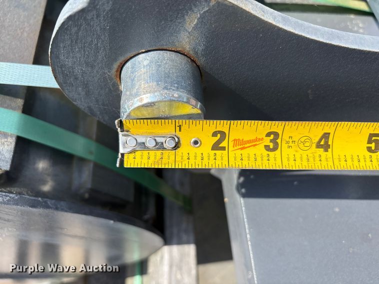 image for item ET0594 CNH Industrial CNH33.37 excavator attachments