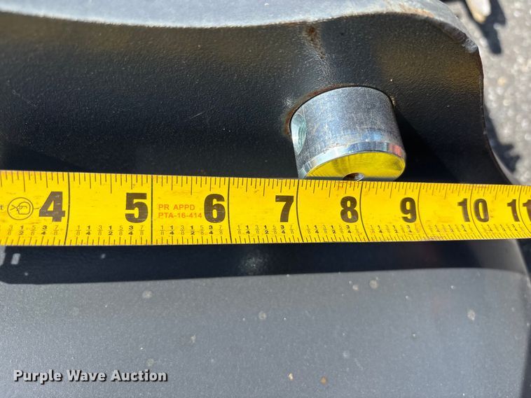image for item ET0594 CNH Industrial CNH33.37 excavator attachments