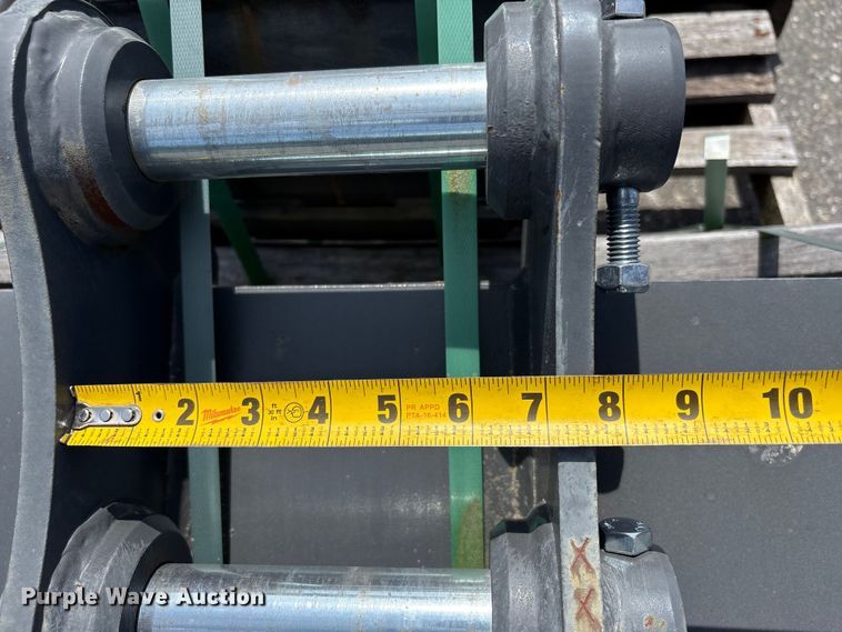 image for item ET0594 CNH Industrial CNH33.37 excavator attachments