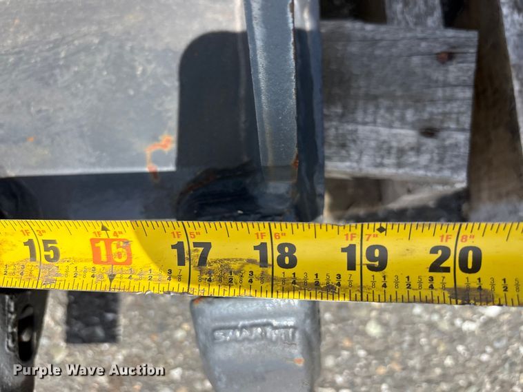 image for item ET0594 CNH Industrial CNH33.37 excavator attachments