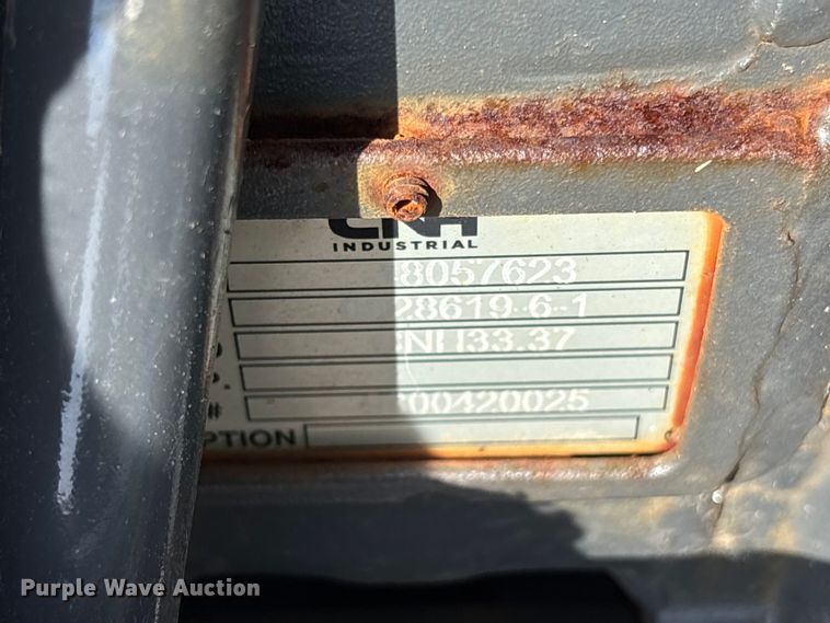 image for item ET0594 CNH Industrial CNH33.37 excavator attachments
