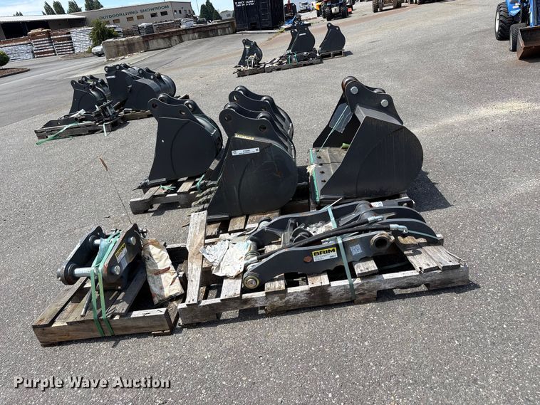 image for item ET0595 CNH Industrial CNH33.37 excavator attachments