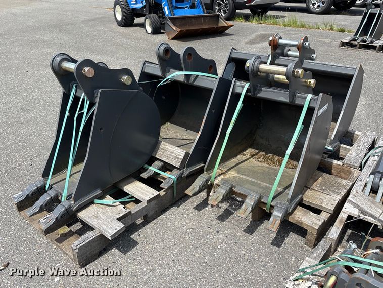 image for item ET0595 CNH Industrial CNH33.37 excavator attachments