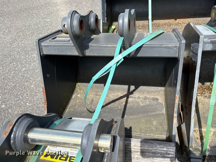 image for item ET0595 CNH Industrial CNH33.37 excavator attachments