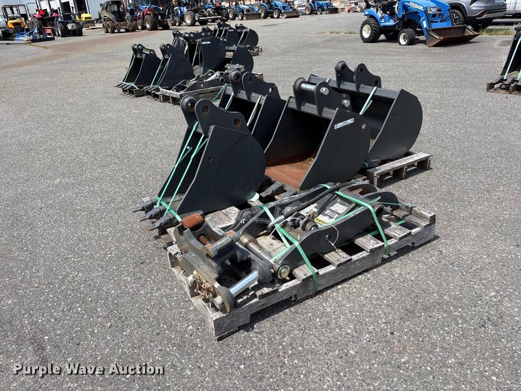 CNH Industrial CNH33.37 excavator attachments