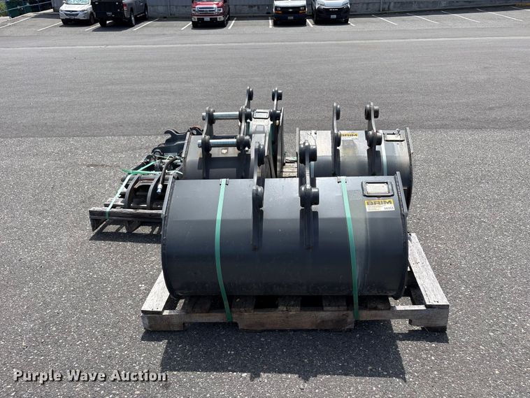 image for item ET0596 CNH Industrial CNH33.37 excavator attachments