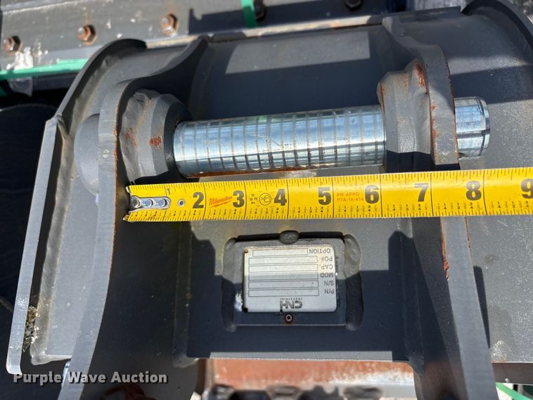 image for item ET0596 CNH Industrial CNH33.37 excavator attachments