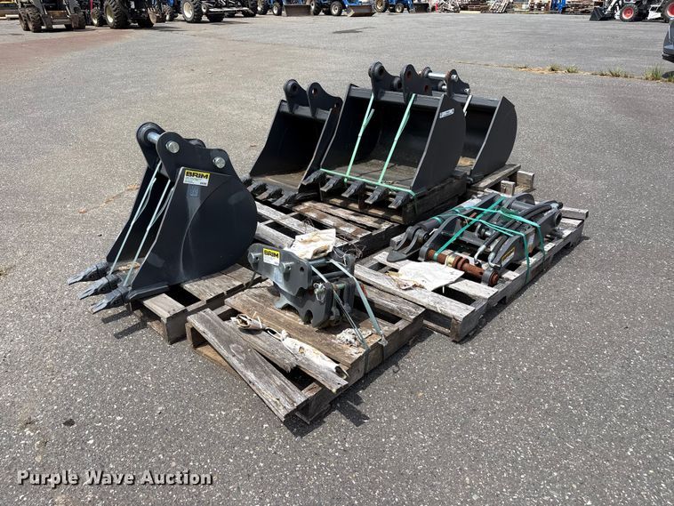 CNH Industrial CNH33.37 excavator attachments