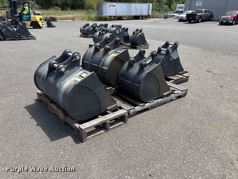 image for item ET0598 CNH Industrial CNH33.37 excavator attachments