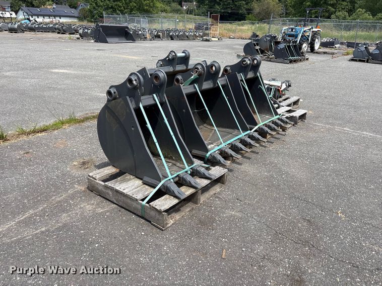 image for item ET0599 CNH Industrial CNH33.37 excavator attachments