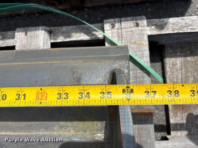image for item ET0600 CNH Industrial CNH33.37 excavator attachments