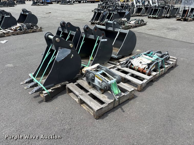 CNH Industrial CNH33.37 excavator attachments