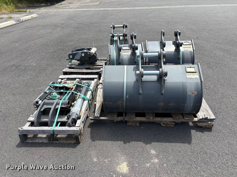 image for item ET0601 CNH Industrial CNH33.37 excavator attachments