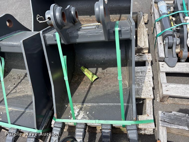 image for item ET0601 CNH Industrial CNH33.37 excavator attachments