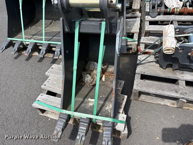 image for item ET0601 CNH Industrial CNH33.37 excavator attachments
