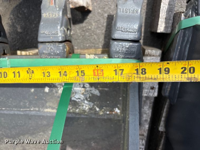 image for item ET0601 CNH Industrial CNH33.37 excavator attachments