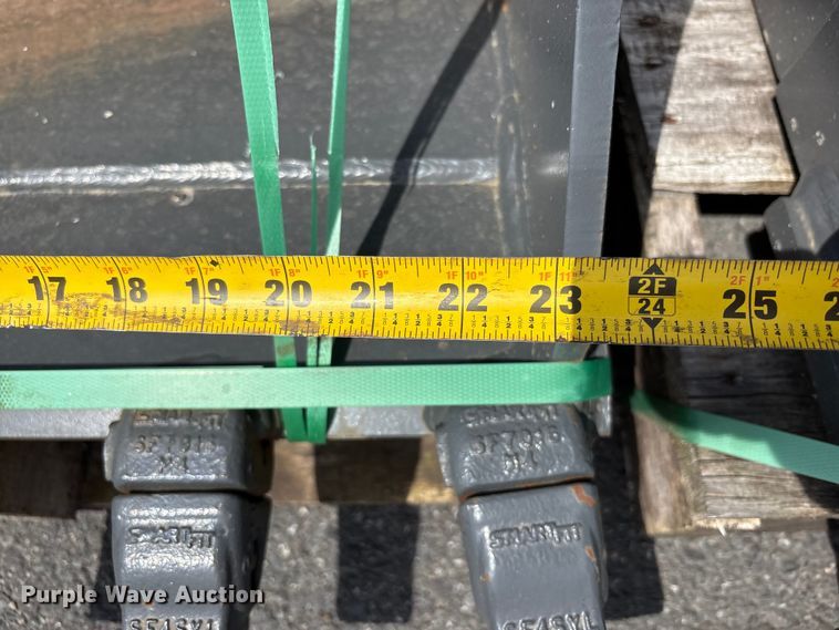 image for item ET0603 CNH Industrial CNH33.37 excavator attachments