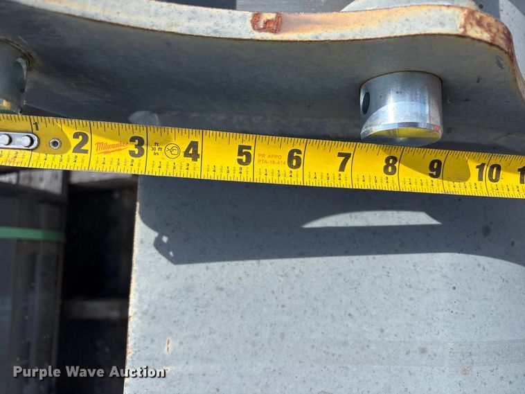image for item ET0603 CNH Industrial CNH33.37 excavator attachments