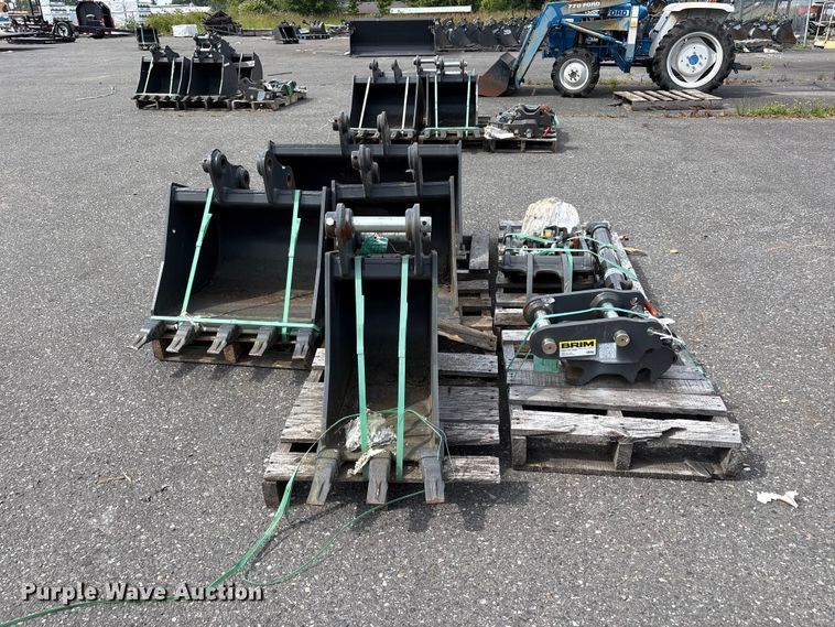 image for item ET0607 CNH Industrial CNH33.37 excavator attachments