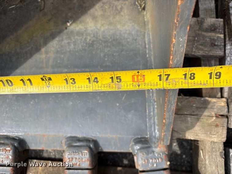 image for item ET0607 CNH Industrial CNH33.37 excavator attachments