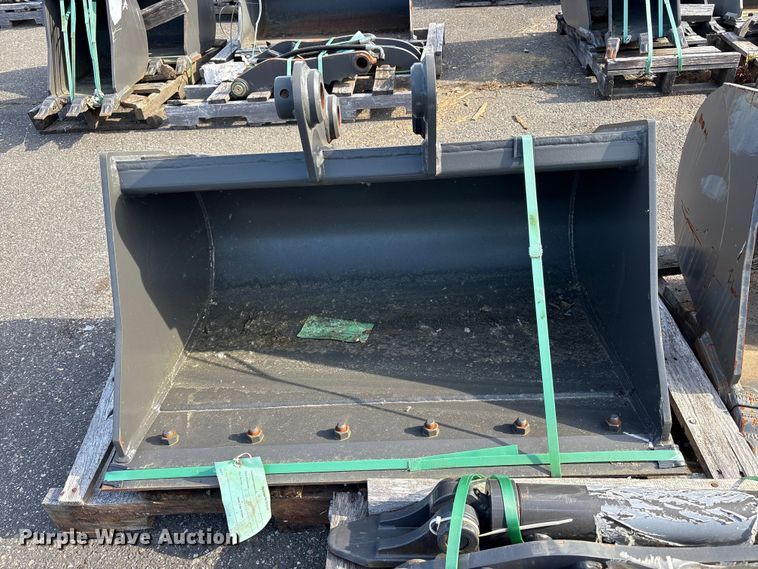 image for item ET0608 CNH Industrial CNH33.37 excavator attachments