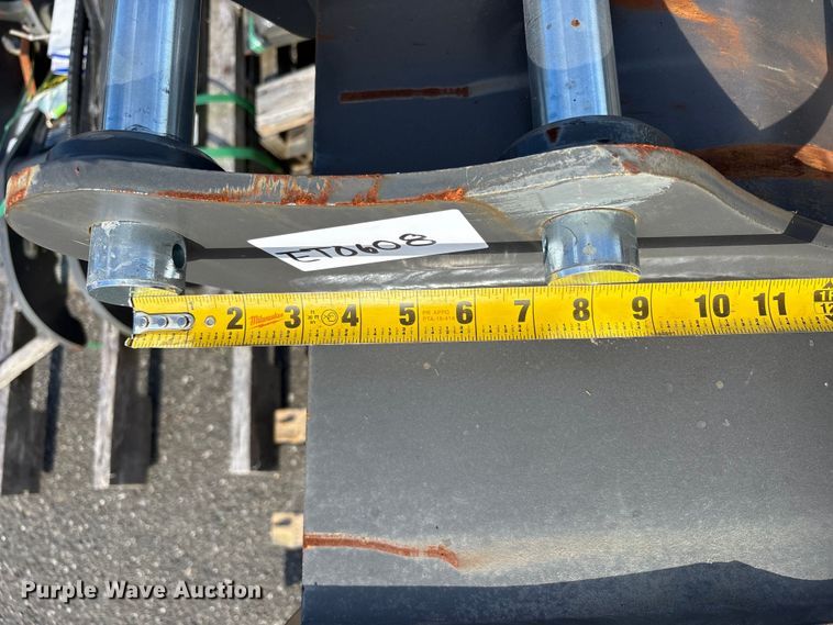 image for item ET0608 CNH Industrial CNH33.37 excavator attachments