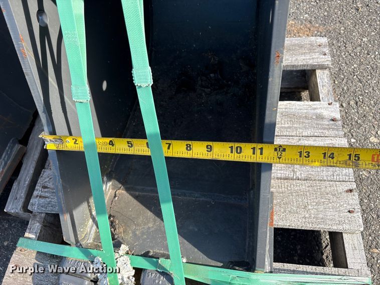 image for item ET0608 CNH Industrial CNH33.37 excavator attachments