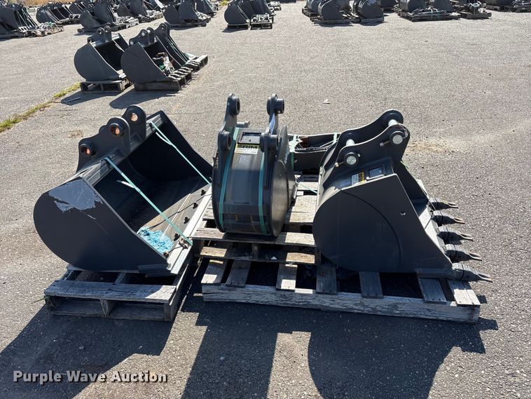 image for item ET0614 CNH Industrial CNH33.37 excavator attachments