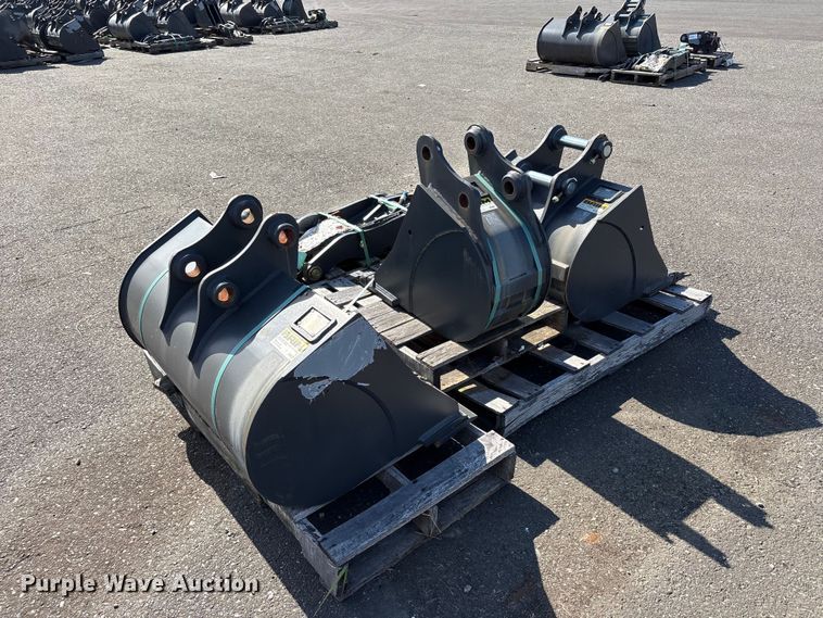 image for item ET0614 CNH Industrial CNH33.37 excavator attachments