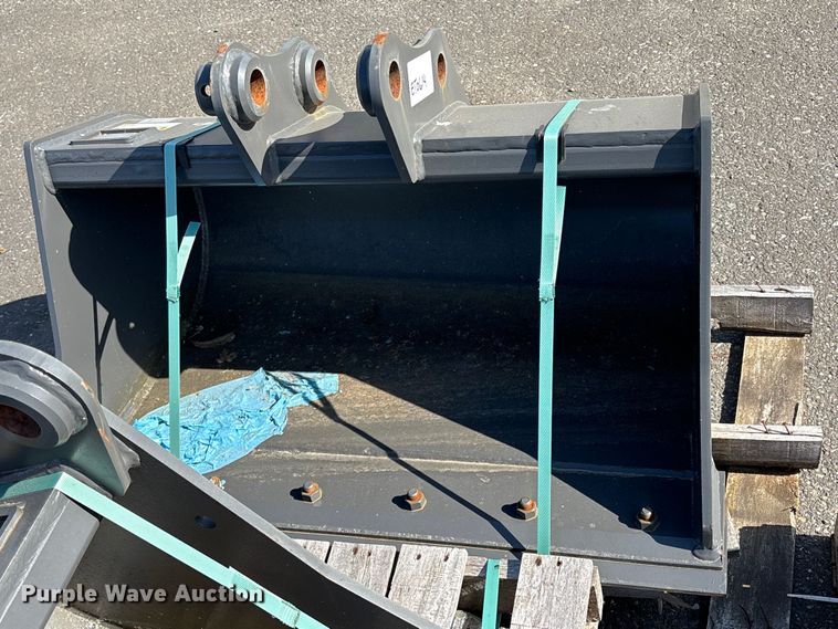 image for item ET0614 CNH Industrial CNH33.37 excavator attachments