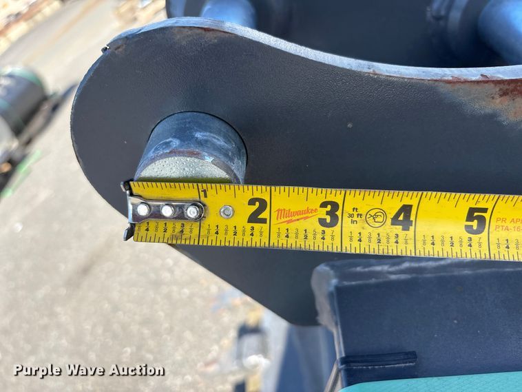 image for item ET0614 CNH Industrial CNH33.37 excavator attachments