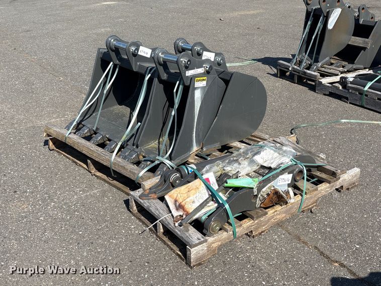 CNH Industrial CNH33.37 excavator attachments