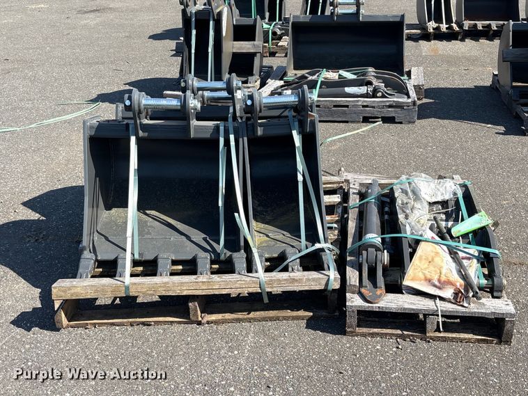 image for item ET0616 CNH Industrial CNH33.37 excavator attachments