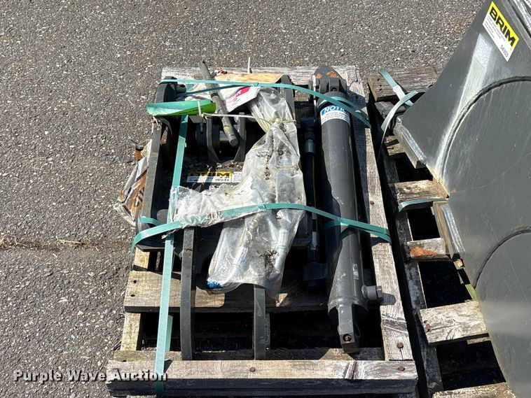 image for item ET0616 CNH Industrial CNH33.37 excavator attachments
